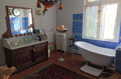 Holnon House | Country house