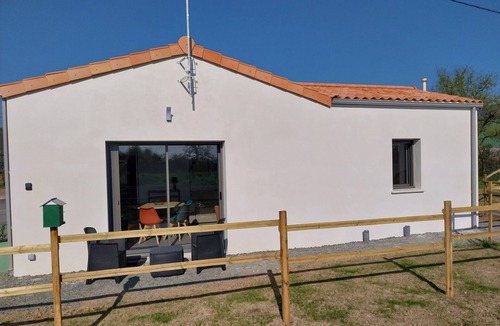 La Plaine House | Country house