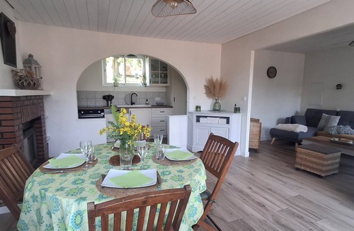 Saint-Gilles-du-Mene House | Country house