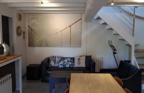 Les Brouzils House | Country house