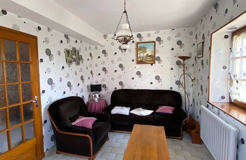 Montoldre Villa | Country house