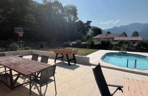 Chaum House | Country house in the Pyrenees - summer swimming pool option