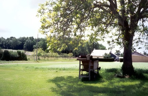 Allonnes House | Country House 'La Bosnier' with Shared Pool, Shared Garden and Wi-Fi