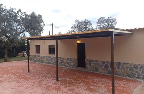 Guillena House | Country House 'La Cabaña De Petra' with Mountain View, Wi-Fi and Air Conditioning