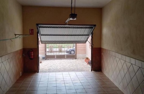 Pulgar House | Country House 'La Casa De Las Flores' with Mountain View, Wi-Fi and Air Conditioning