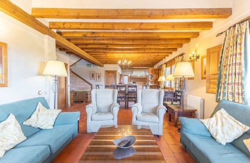 Cubillo House | Country House 'La Casa Rural Del Secretario' with Mountain View, Private Terrace and Wi-Fi