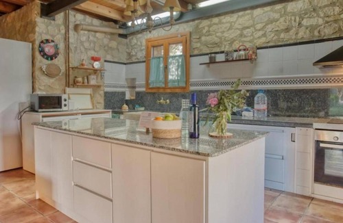 Juneda House | Country House 'Lo Molí De Juneda' with Mountain View, Private Pool and Wi-Fi