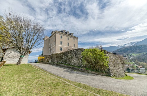 Arvillard House | Country House 'Logis Belledonne - Group' with Mountain View, Shared Pool, and Wi-Fi