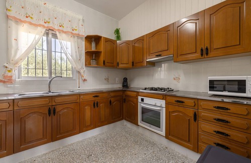 L'Aldea House | Country House 'Masía Punta L'abat' with Mountain Views, Private Pool & Terrace