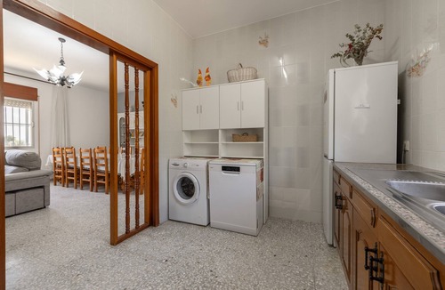 L'Aldea House | Country House 'Masía Punta L'abat' with Mountain Views, Private Pool & Terrace