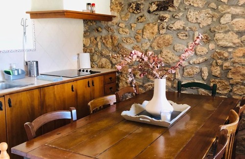 Deltebre House | Country House 'Masia Llambrich Bomba' with Shared Pool, Wi-Fi and Air Conditioning