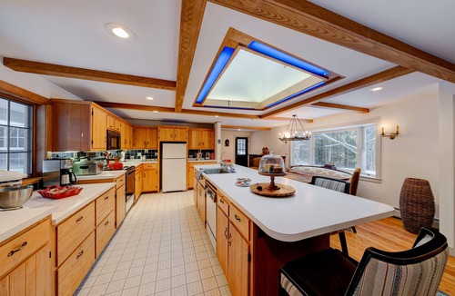 Plymouth House | Country house minutes from Killington and Okemo