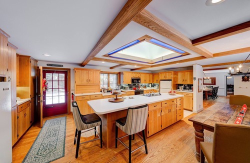 Plymouth House | Country house minutes from Killington and Okemo