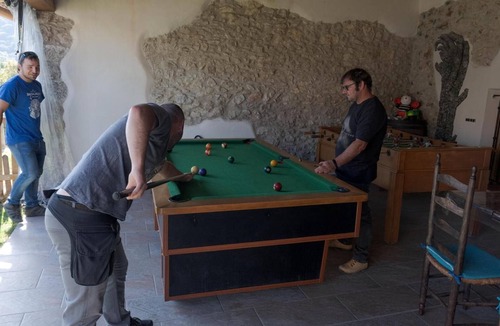 Amescoa Baja House | Country House 'Murgui' with Mountain View, Private Garden and Wi-Fi