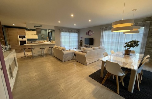 Sainte-Croix-sur-Aizier House | Country house near route des chaumières