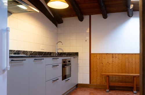 Guipuzcoa Province House | Country House 'Pagorriaga' with Mountain View, Shared Terrace and Wi-Fi