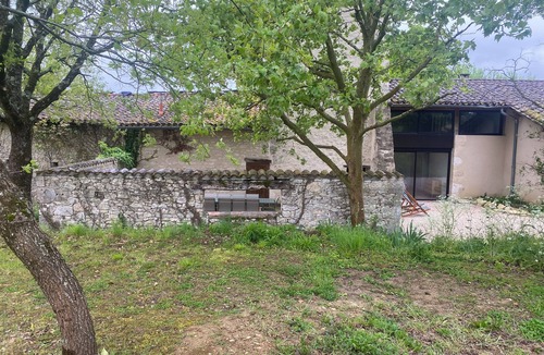Solomiac House | Country house, park and private pool. Pets allowed