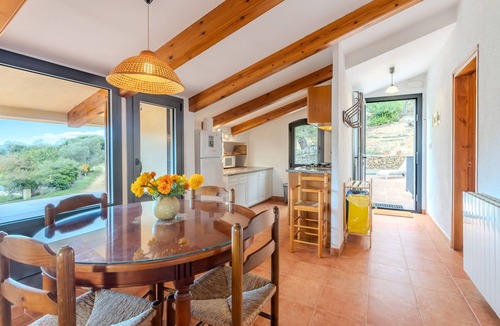 Sant Mateu de Montnegre House | Country House 'Vinyoles 2' with Mountain View, Shared Pool and Wi-Fi