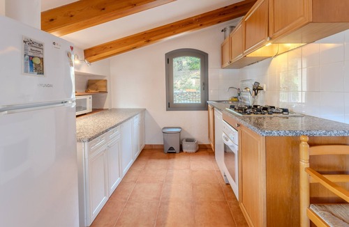 Sant Mateu de Montnegre House | Country House 'Vinyoles 2' with Mountain View, Shared Pool and Wi-Fi