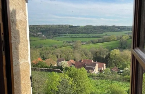 Bussy-le-Grand House | Country house with castle view