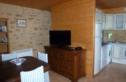 Carlux Cottage | Country house with fireplace and BBQ in Carlux