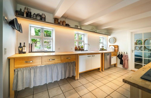 Ronbjerg House | Country house with fjord views at Harre Vig