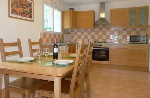 Saissac Apartment | Country house with private garden
