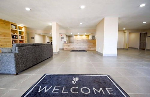North Little Rock Hotel | Country Inn & Suites by Radisson, North Little Rock, AR
