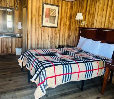 Licking Hotel | Country Inn - Licking