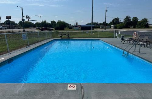 Licking Hotel | Country Inn - Licking