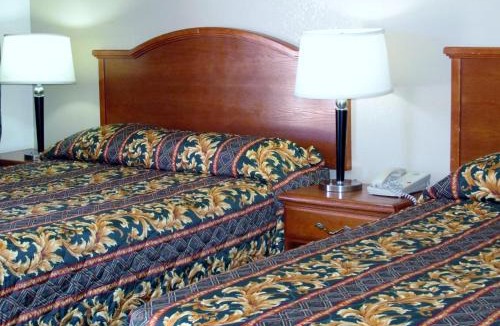 Oakdale Hotel | Country Inn Motel