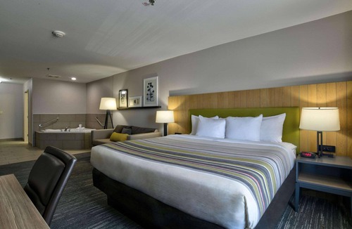 Wheatland Hotel | Country Inn & Suites by Radisson, Oklahoma City Airport, OK