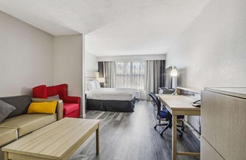 Bensenville Hotel | Country Inn & Suites by Radisson, Chicago O'Hare South, IL