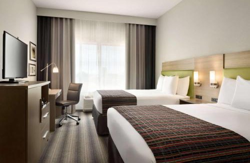 Indianola Hotel | Country Inn & Suites by Radisson, Indianola, IA