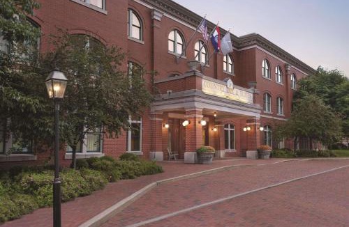St. Charles Hotel | Country Inn & Suites by Radisson, St Charles Historic District