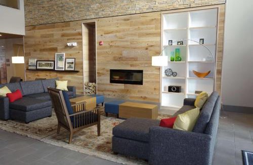 Lawrence Hotel | Country Inn & Suites by Radisson, Lawrence, KS