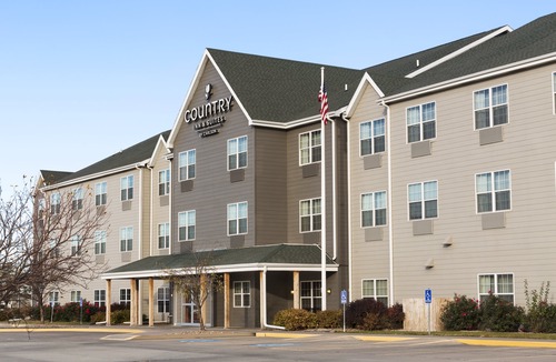 Kearney Hotel | Country Inn & Suites by Radisson, Kearney, NE