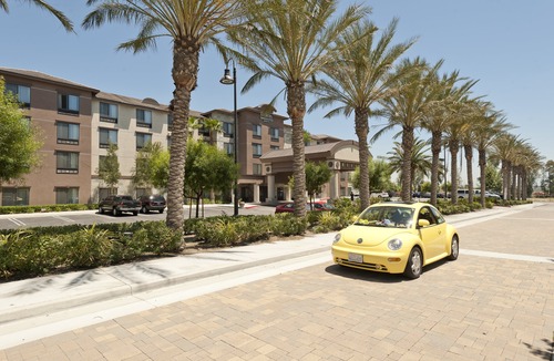 Ontario Hotel | Country Inn & Suites by Radisson, Ontario at Ontario Mills, CA