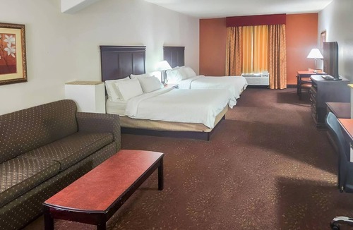 Terrell Hotel | Country Inn & Suites by Radisson, Terrell