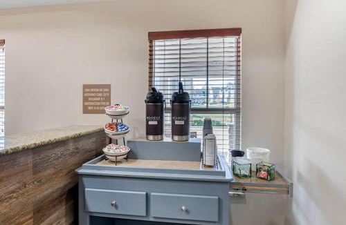 Ashland Hotel | Country Inn & Suites by Radisson, Ashland - Hanover, VA