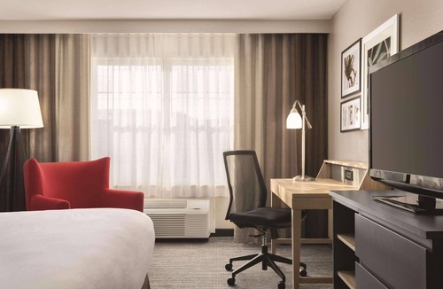 Dubuque Hotel | Country Inn & Suites by Radisson, Dubuque, IA