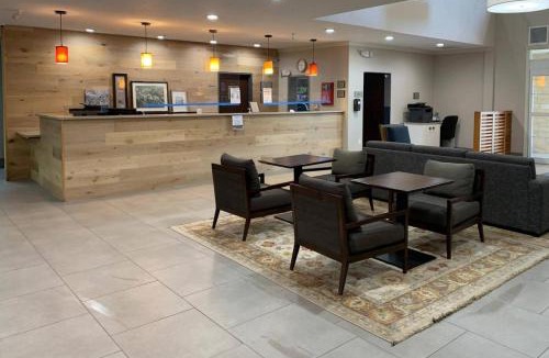 Wells Branch Hotel | Country Inn & Suites by Radisson, Austin North Pflugerville , TX