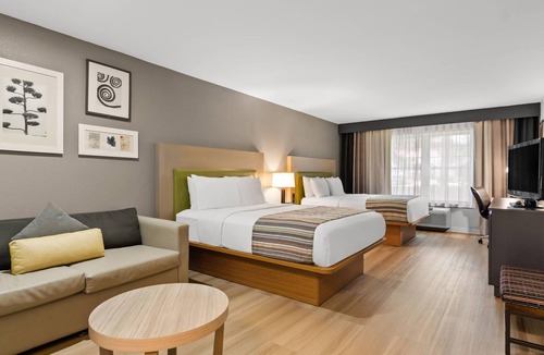 Hollins Hotel | Country Inn & Suites by Radisson, Roanoke, VA