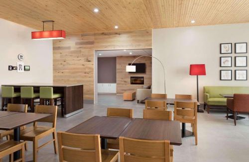 Katy Hotel | Country Inn & Suites by Radisson, Katy Houston West , TX