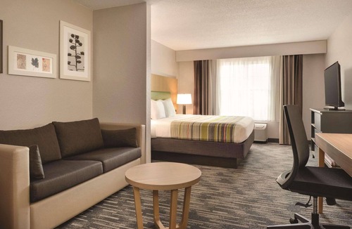 Pella Hotel | Country Inn & Suites by Radisson, Pella, IA