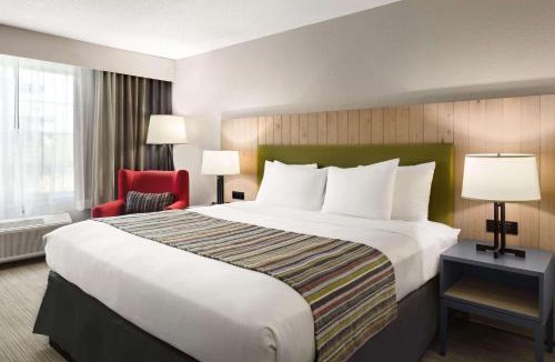Novi Hotel | Country Inn & Suites by Radisson, Novi, MI