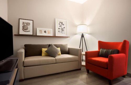 Novi Hotel | Country Inn & Suites by Radisson, Novi, MI