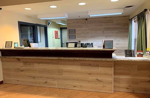 Kearney Hotel | Country Inn & Suites by Radisson, Kearney, NE