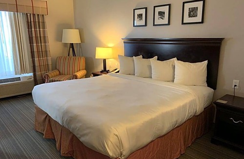 Kearney Hotel | Country Inn & Suites by Radisson, Kearney, NE