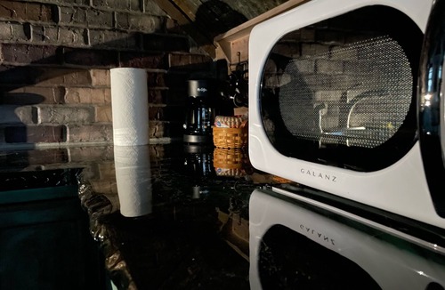 Elk Creek Apartment | COUNTRY LACE Retro Place